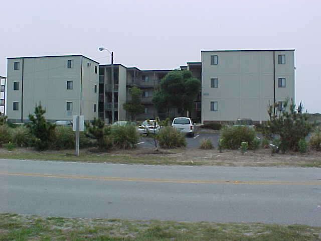 bldg.jpg